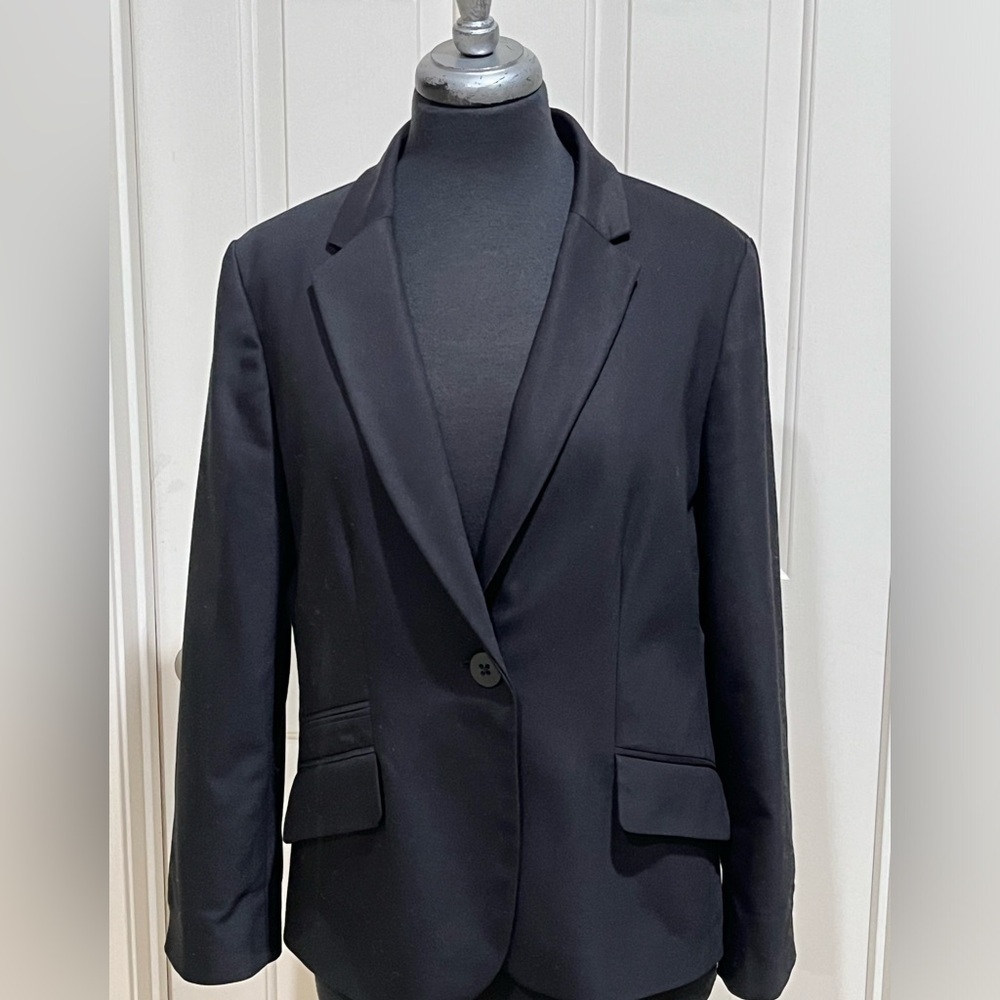 Chico's BLACK BLAZER WITH POKA DOT Lining, ONE BUTTON CLOSE, WOMENS SIZE 1 ( 8 )